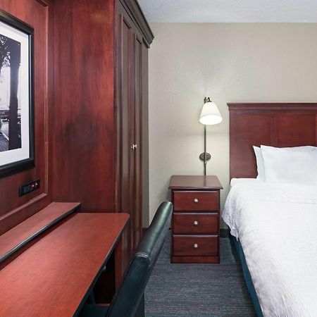 Hampton Inn By Hilton Indianapolis-South Southport Exterior photo
