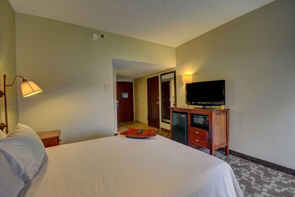 Hampton Inn By Hilton Indianapolis-South Southport Exterior photo