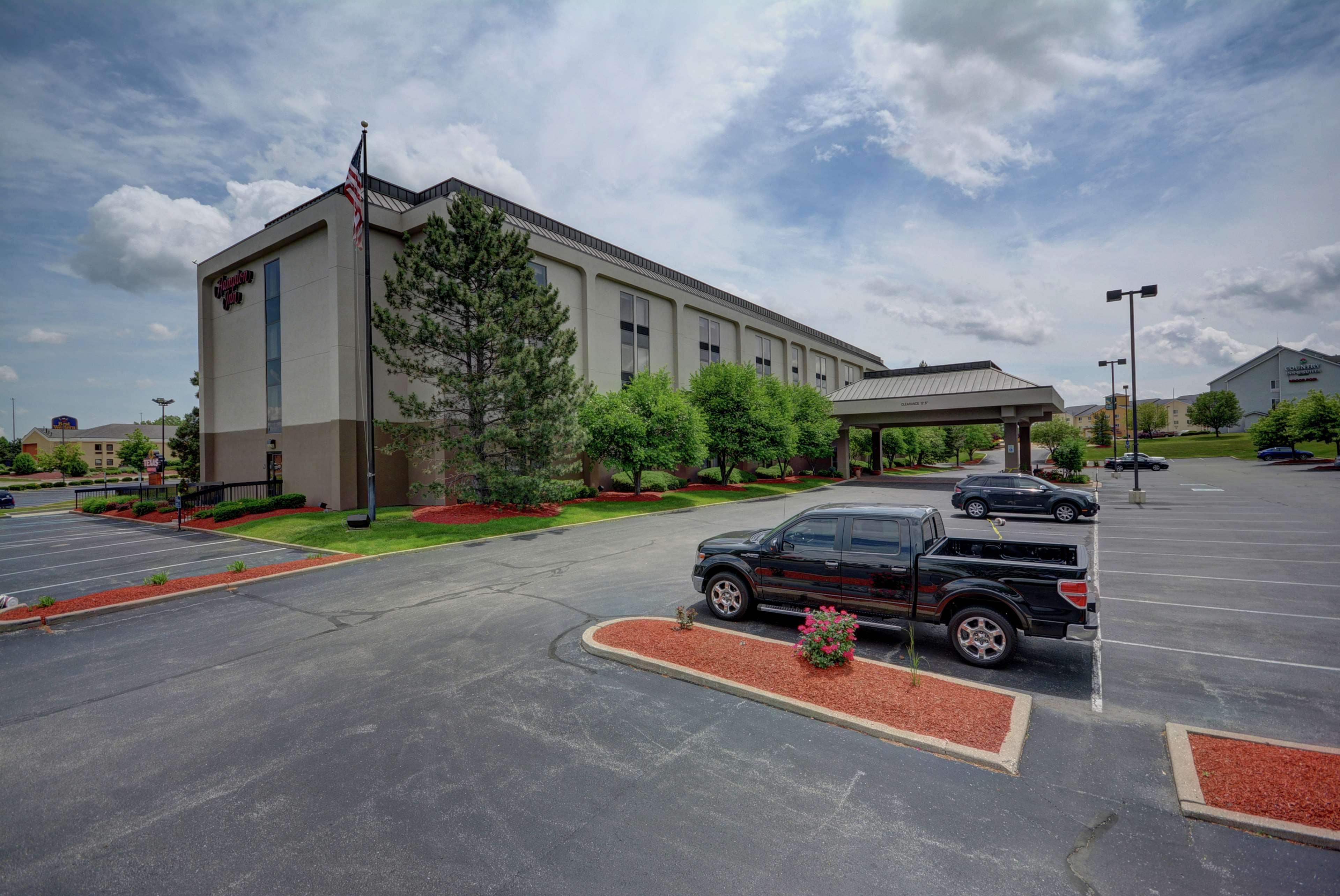 Hampton Inn By Hilton Indianapolis-South Southport Exterior photo