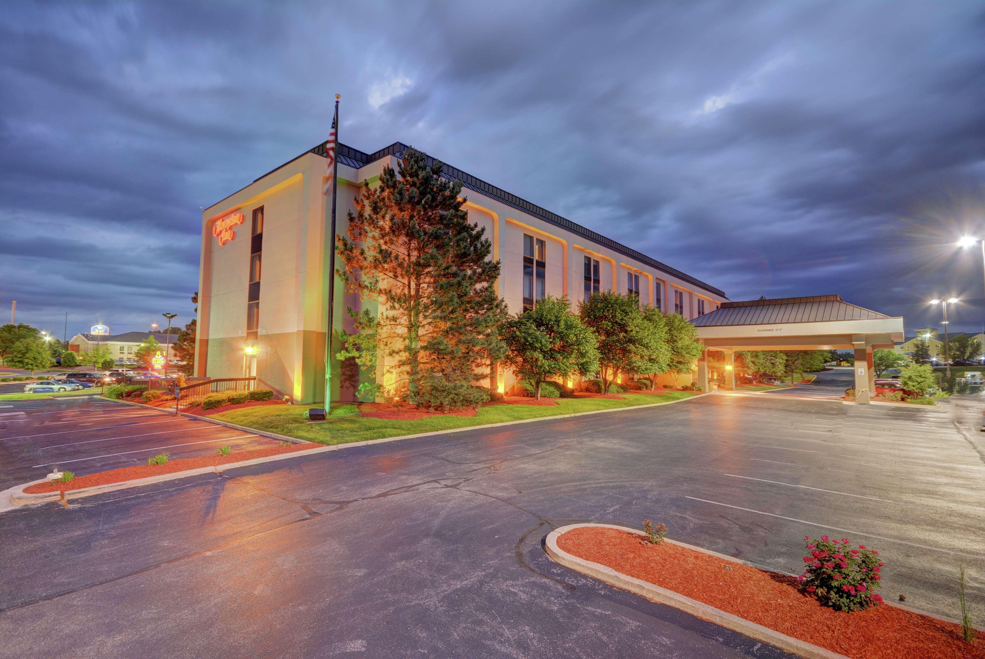 Hampton Inn By Hilton Indianapolis-South Southport Exterior photo