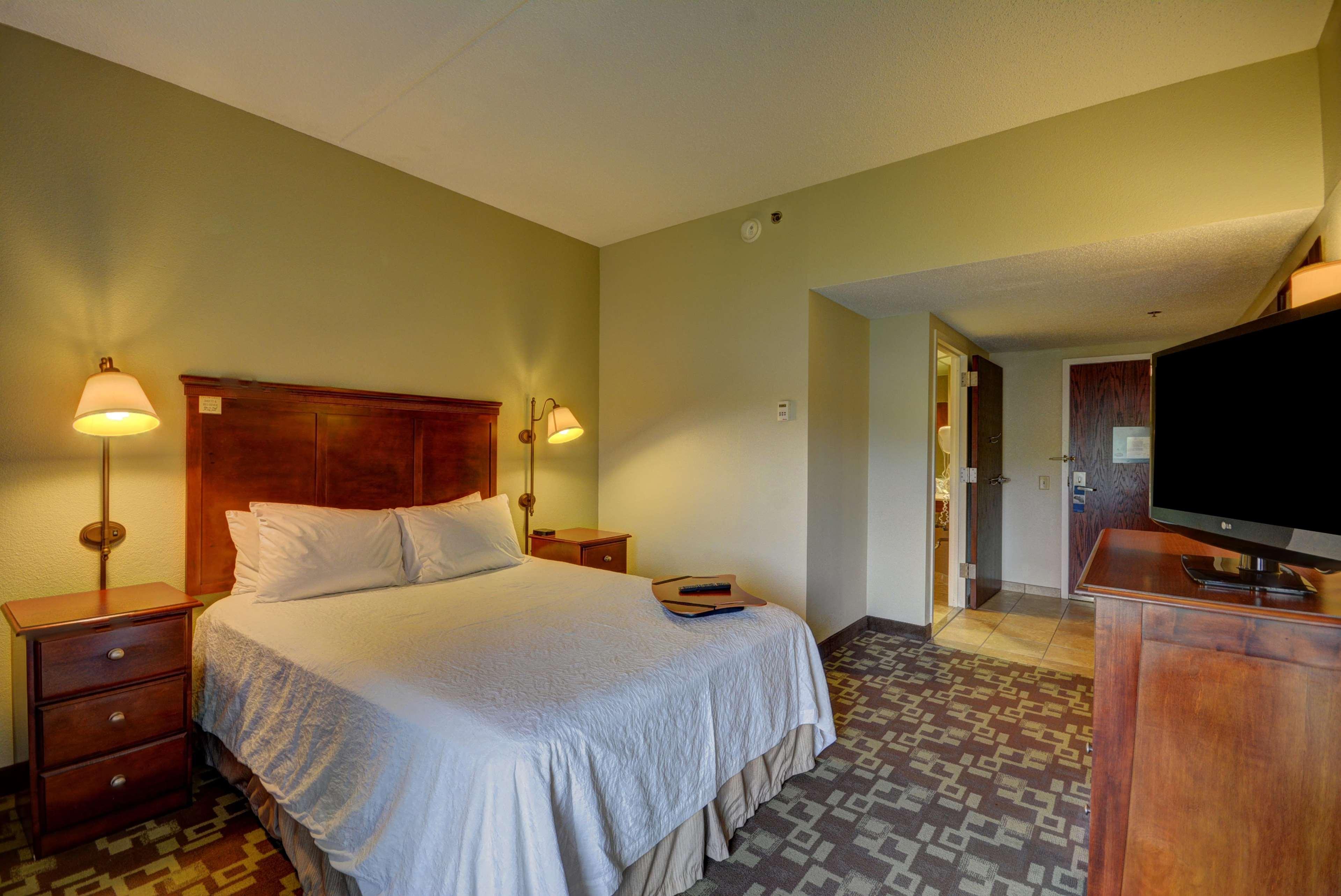 Hampton Inn By Hilton Indianapolis-South Southport Exterior photo