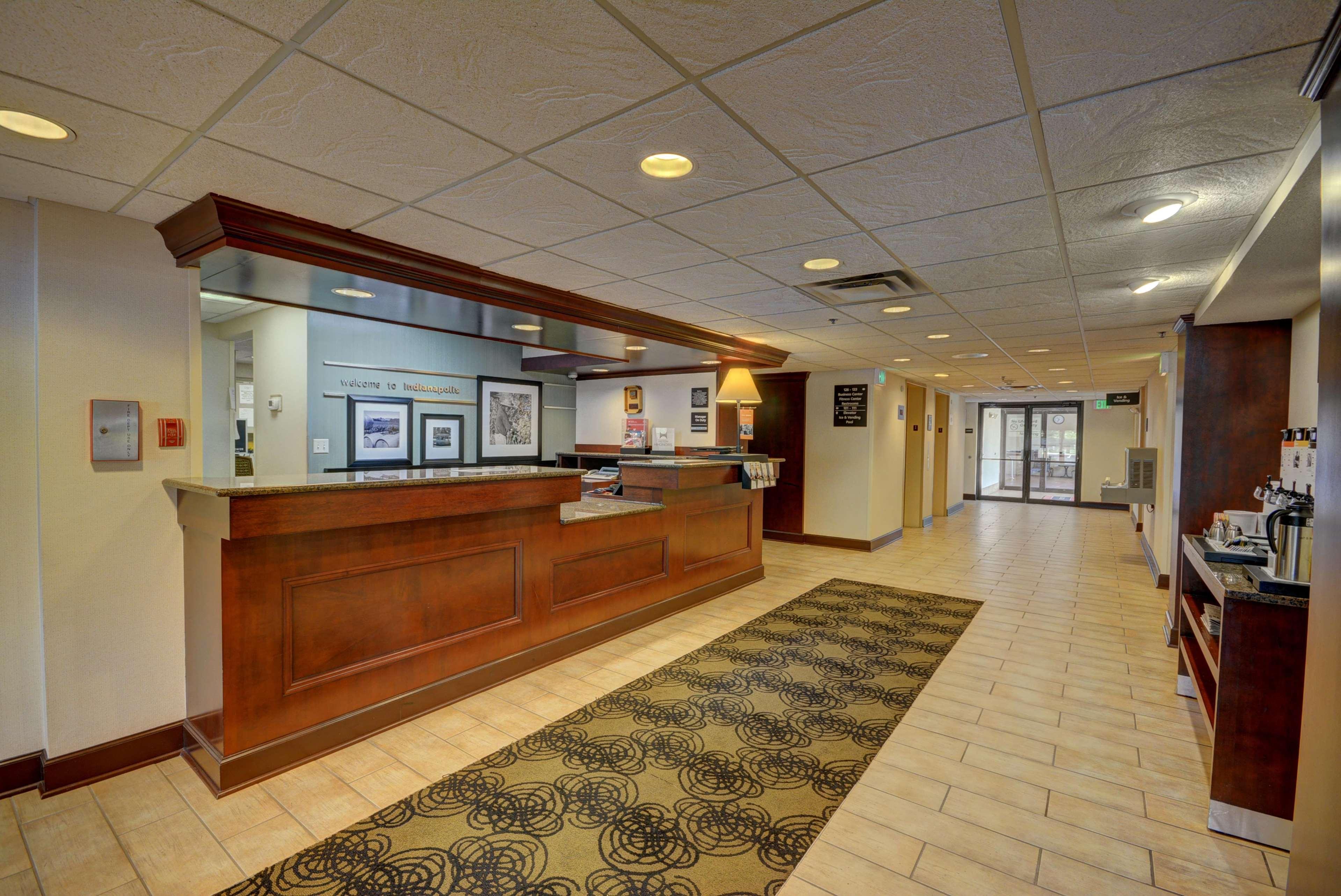 Hampton Inn By Hilton Indianapolis-South Southport Exterior photo