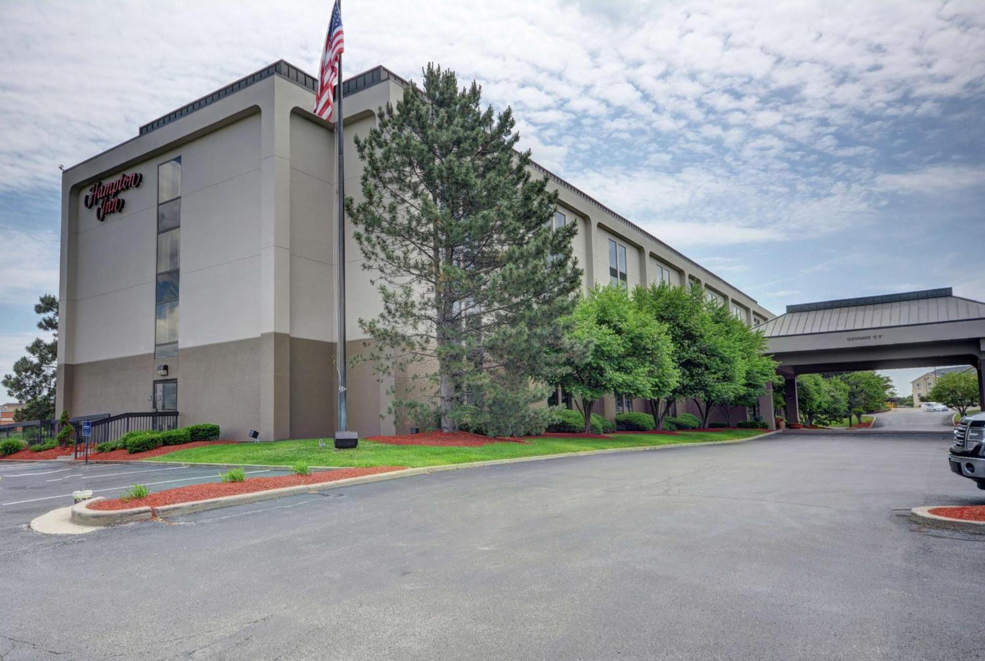 Hampton Inn By Hilton Indianapolis-South Southport Exterior photo
